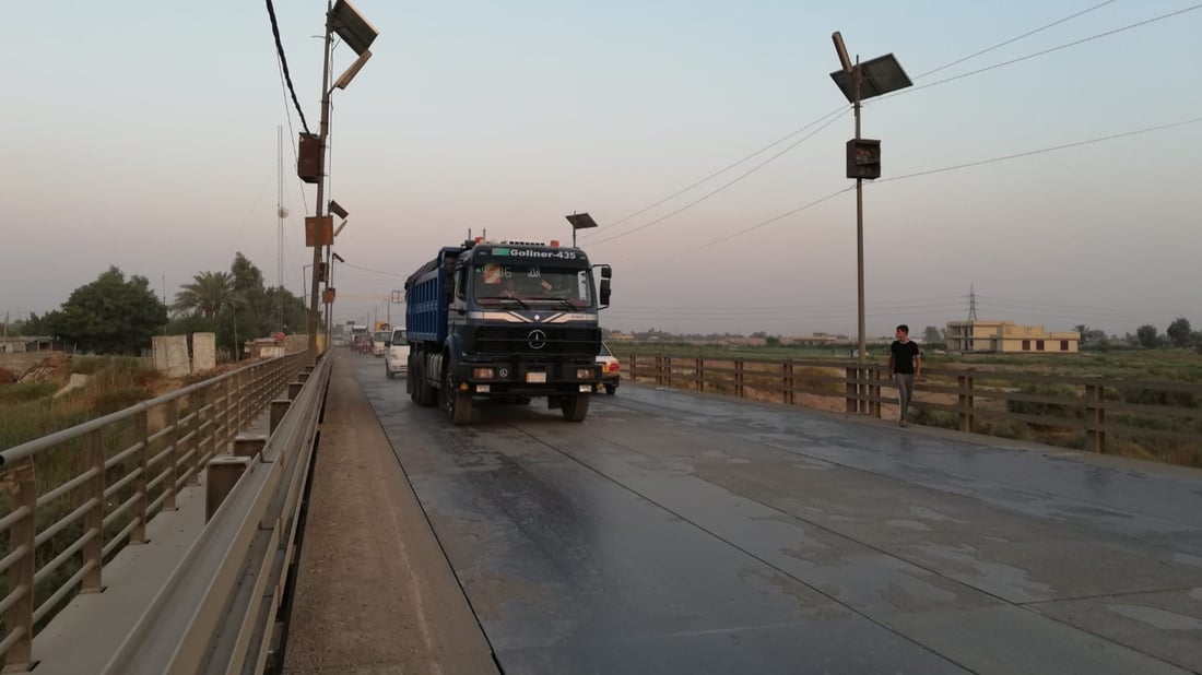 صور: الجسر الفرنسي في “الولداية” مهدد بالانهيار.. يربط النهروان بشرق بغداد