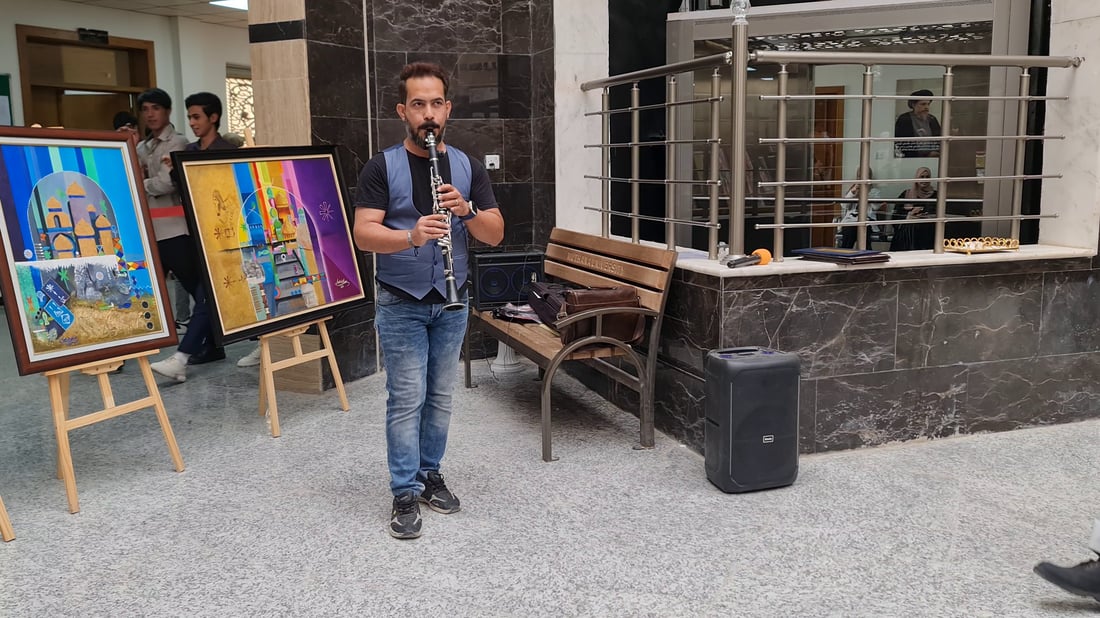 صور: طين السماوة ولغة سومر.. جامعة المثنى تستعرض مواهب طلابها في معرض فني