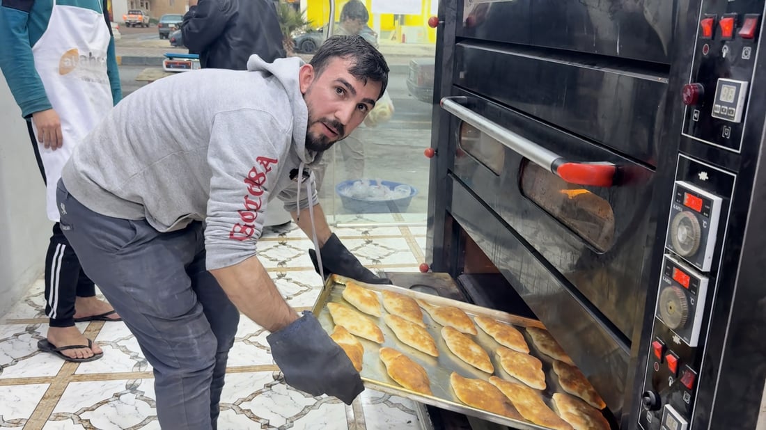 ثالث محاولة لإقناع أهل برطلة بالصمونة الفرنسية!