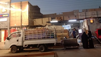 تغيرت أذواق الزبائن.. نجارو الأمين في بغداد يطورون الألوان والموديلات لمجاراة السوق