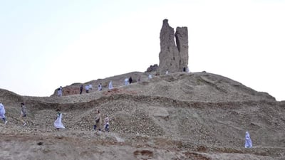 بورسيبا آثار مجهولة جنوب بابل.. حيث مقام إبراهيم يجذب العراق والعالم (صور)