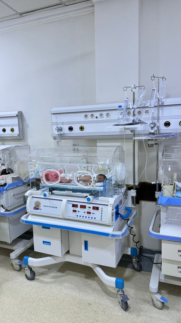 سێ ئامێری شوشەی چاودێری منداڵان بۆ نەخۆشخانەی سۆران دابینکرا