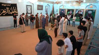 قادرية البصرة يحيون رمضان بحلقات الوجد الصوفي.. قرع الط...