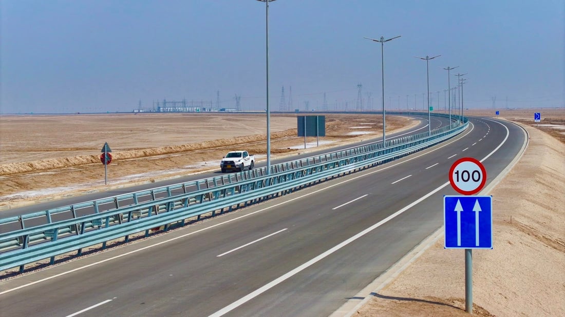 الطريق الجديد الرابط بين مدينة الفاو والنفق المغمور وصولًا إلى مدينة سفوان بطول 62 كم