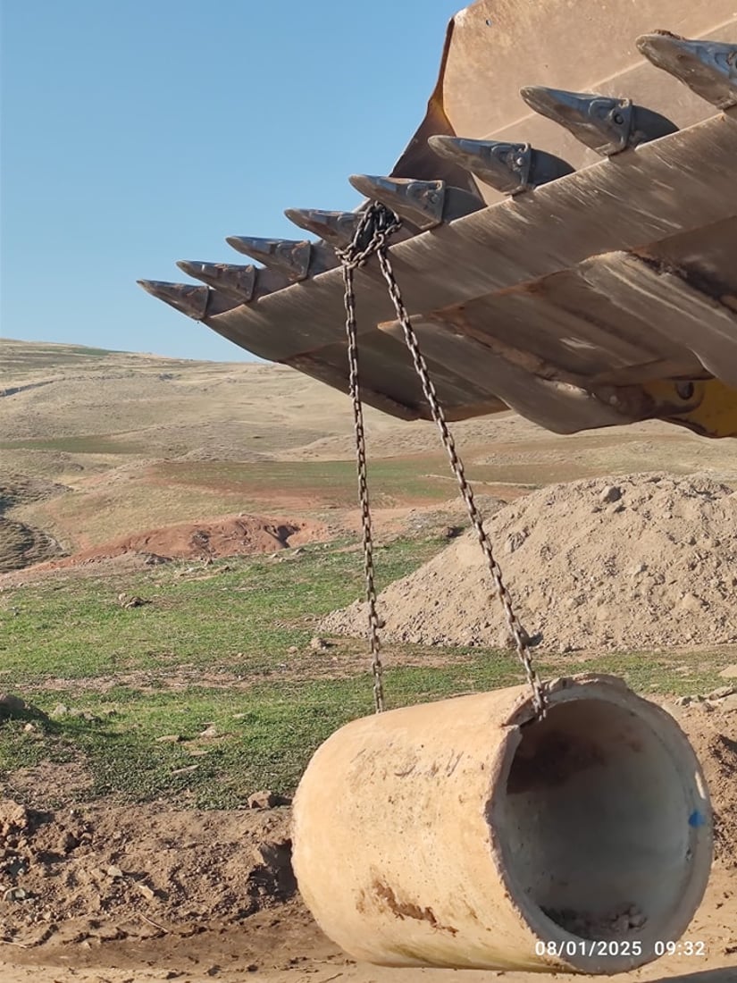 گوندێكی سه‌نگاو حكومه‌ت رێگاى بۆ دروستكردن و خۆشیان قه‌نته‌ره‌ و پرده‌كان