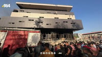 فرق الإطفاء سيطرت على حريق كبير في مبنى تجارة أربيل