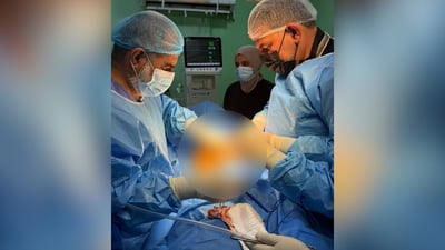 لە نەشتەرگەرییەکی دەگمەندا ژیانی پیاوێکی 70 ساڵ رزگار کرا 