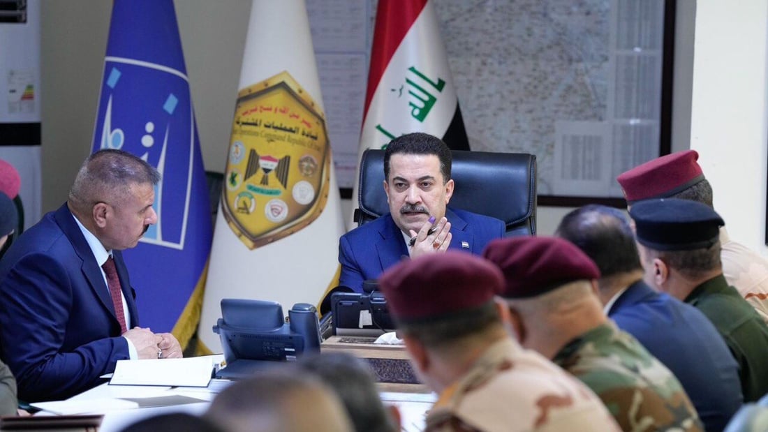 صور: السوداني يتابع الاقتراع العام من مقر العمليات المشتركة 