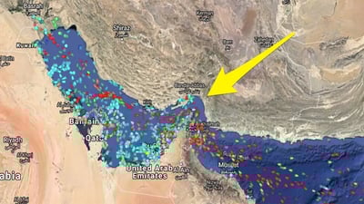 لە گەرووی هورمز کەشتییەک کرایە ئامانج و نقووم بوو