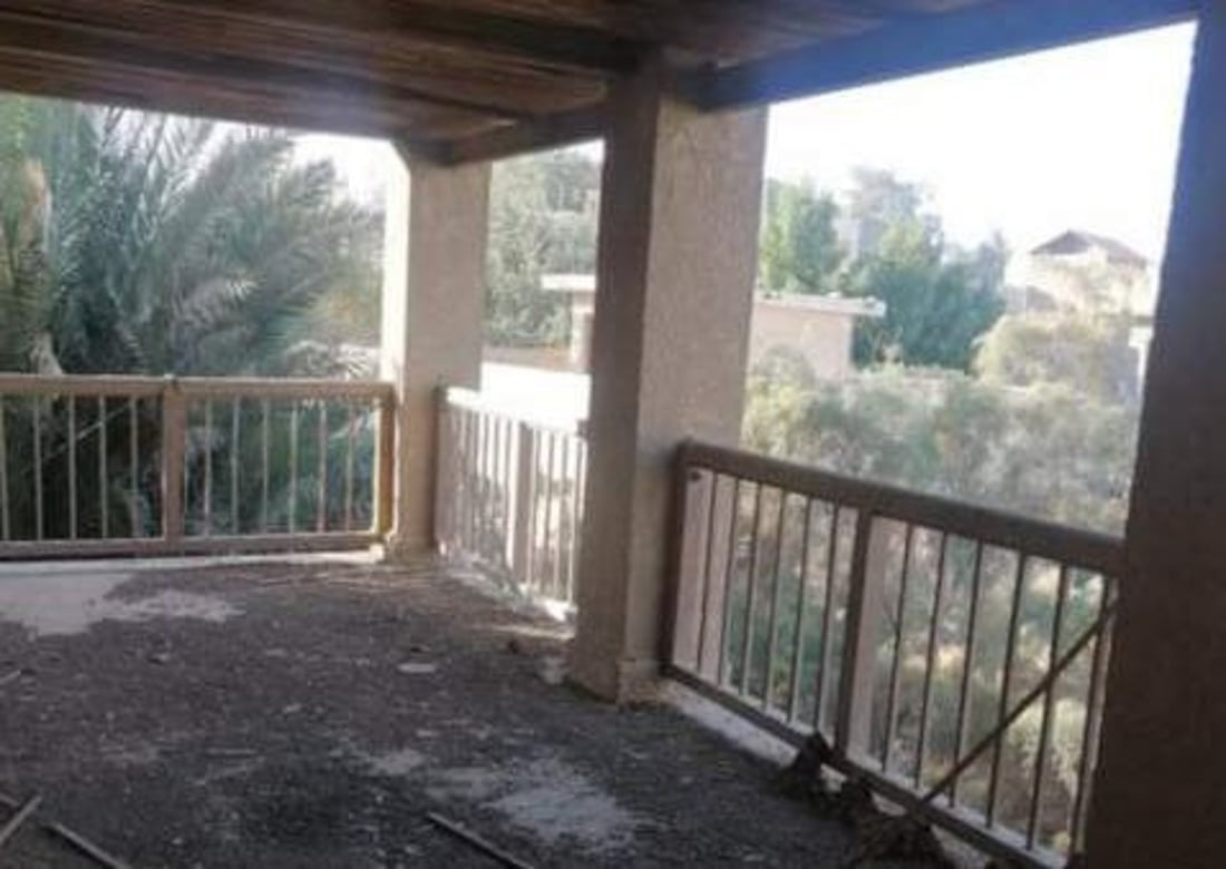 صور من منزل المستشار البريطاني كلايف دالي في طويريج.. يقولون إن عفريتاً يسكنه!