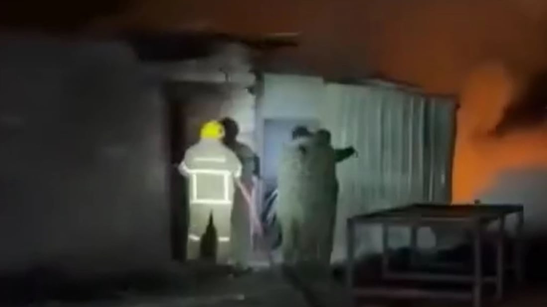 لە موسڵ بۆردومانی فڕۆکەیەک گڕی لە بارەگای لیوایەکی حەشدی شەعبی بەردا