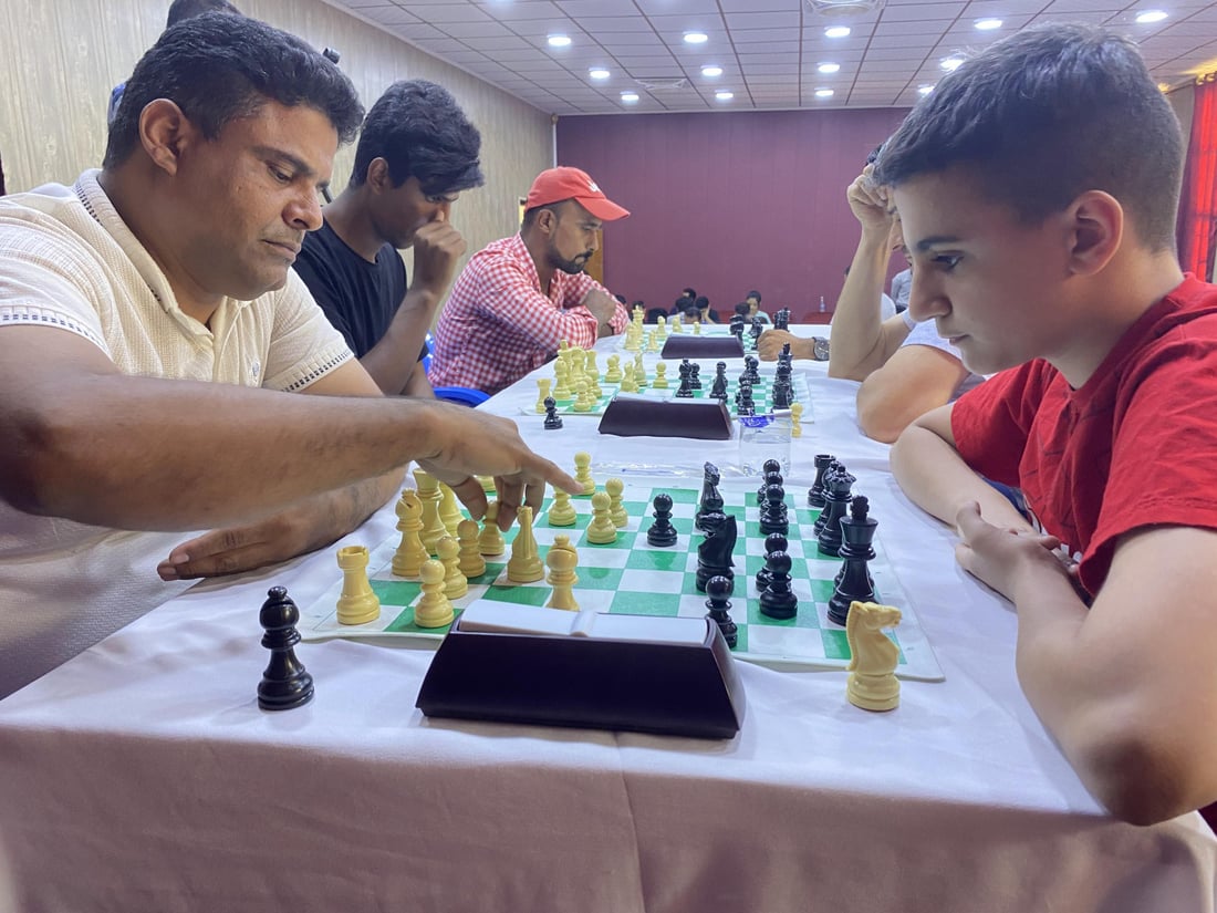 صور: بنات وأولاد في بطولة الزقورة للشطرنج.. مسابقة الراحل علي جمال في الناصرية