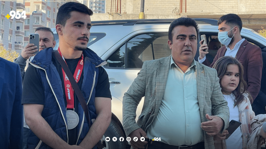 گەنجێکی دهۆک لە یارییە جەنگییەکانی ئاسیا مەیدالیای زیوی بردەوە