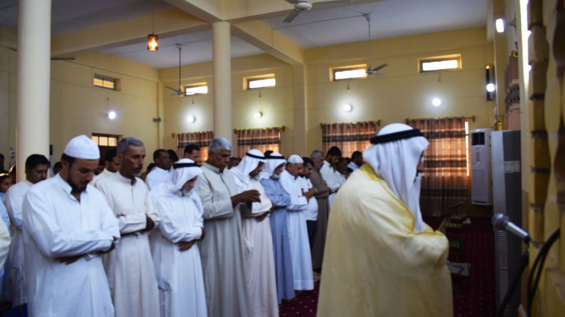 أقصى مدن العراق.. صور من صلاة العيد بجامع الراشد الأقدم في الفاو