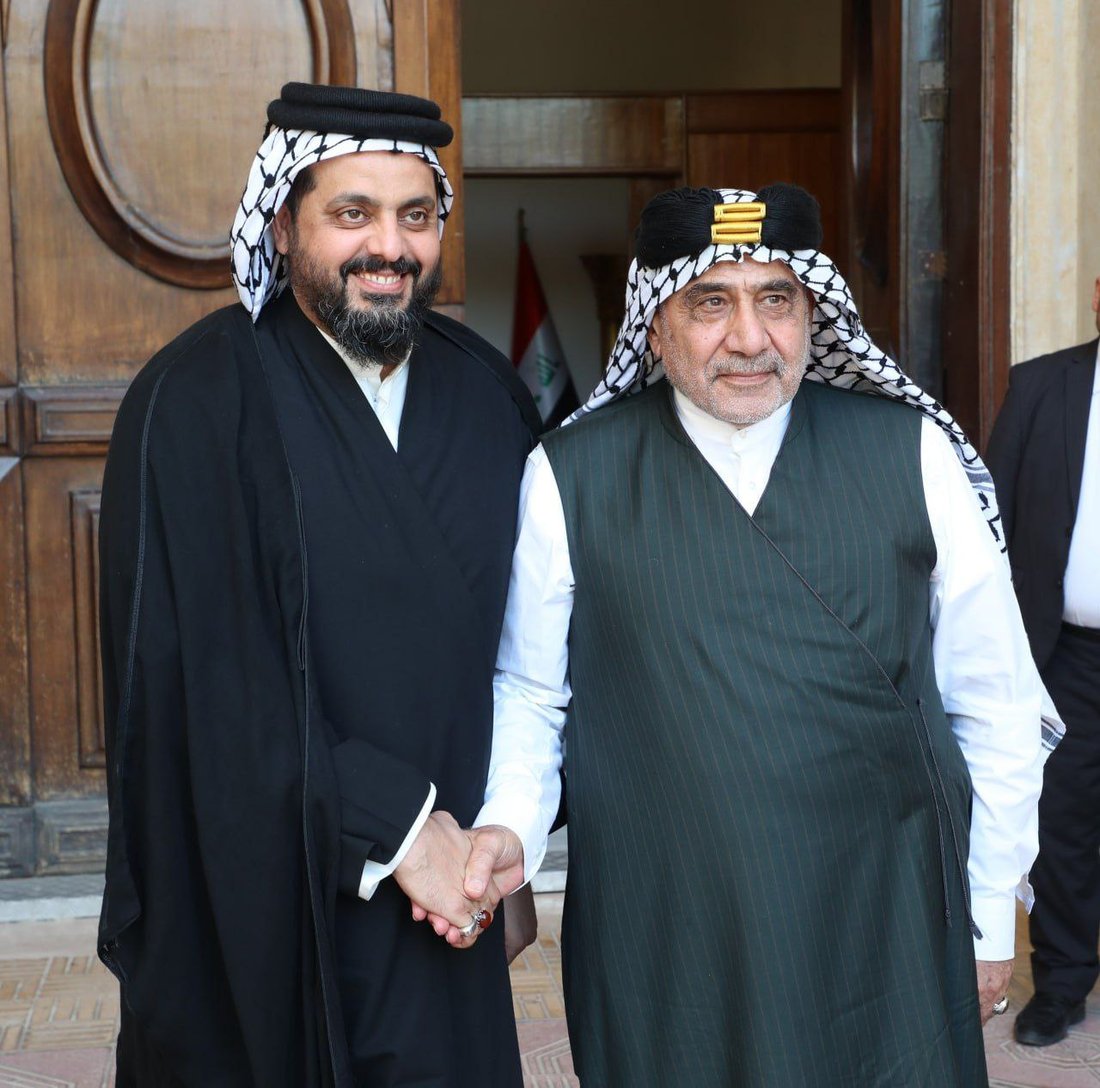 صور: عادل عبد المهدي وقيس الخزعلي بالزي العربي