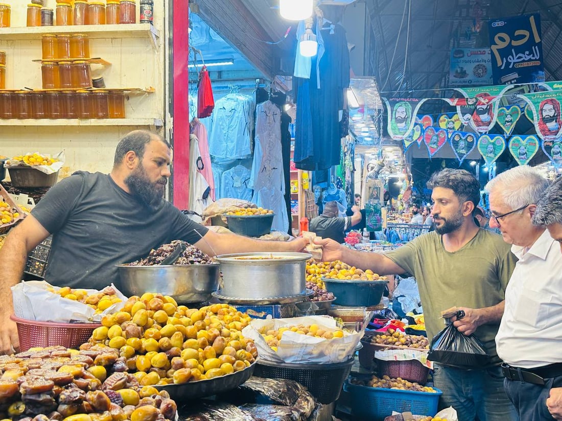 صور: الآن يجب أن تخزنوا الرطب والتمر.. باعة الكوت يتوقعون ارتفاع الأسعار