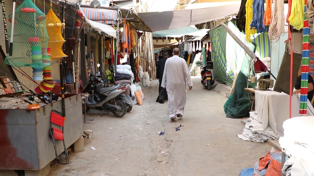 فيديو: شباك الصيد وحبال السفن وسوقها الكبير في “داكير” البصرة