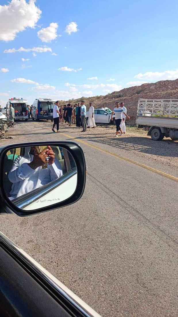 مصرع 4 أشخاص بحادث تصادم عنيف “كصة بكصة” بين سيارتين كاميري في الأنبار (صور)