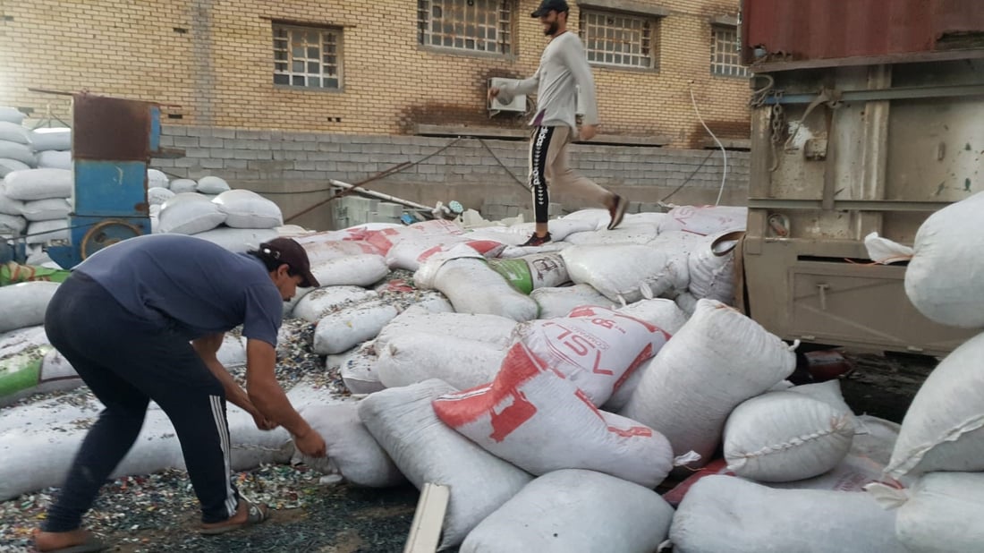 معمل صغير شمالي البصرة ينجح في تصدير منتجه إلى أربيل (صور)
