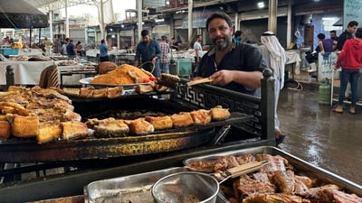 صور من صباح سوق الميدان الموصلي: جرّي الجنوب وفير.. وأسعار السمك انخفضت إلا الشبوط