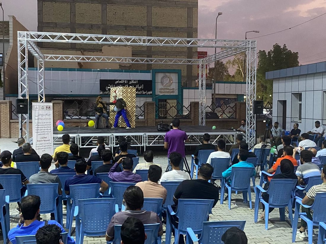 مسرحية تناقش كواليس المتسولين.. كم يجمعون وماذا ينفقون في الناصرية؟