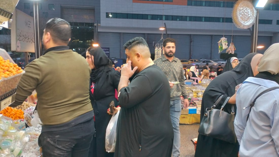 صور: أسواق بغداد الجديدة تستعد لإحياء “ليلة زكريا”.. على أمل الرزق والذريّة