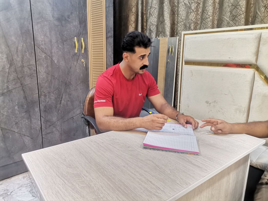 صور: غرف نوم بالمتانة العراقية والجمال التركي.. نجار بعقوبة أوجد الخلطة