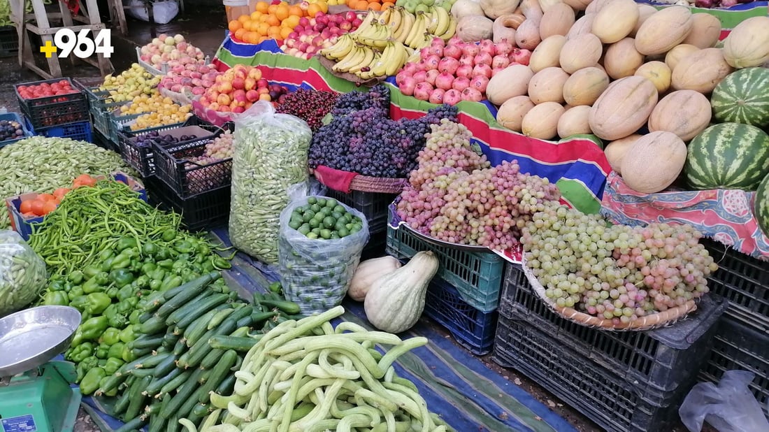 صور: ليمون هيت الأخضر يباع قبل أن ينضج والزبائن من مرضى ضغط الدم