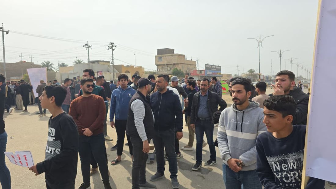 صور: مظاهرة “اتهامية” في طويريج.. المطلوب تدخل المحافظ لـ”إنقاذ” شوارع “أبو جوعانة”