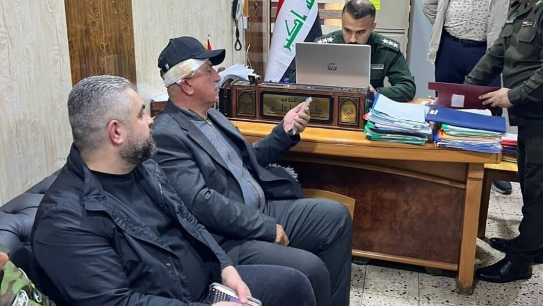 شاهد: لحظة الهجوم على قائمقام كركوك بالعصي خلال حملة لإزالة التجاوزات