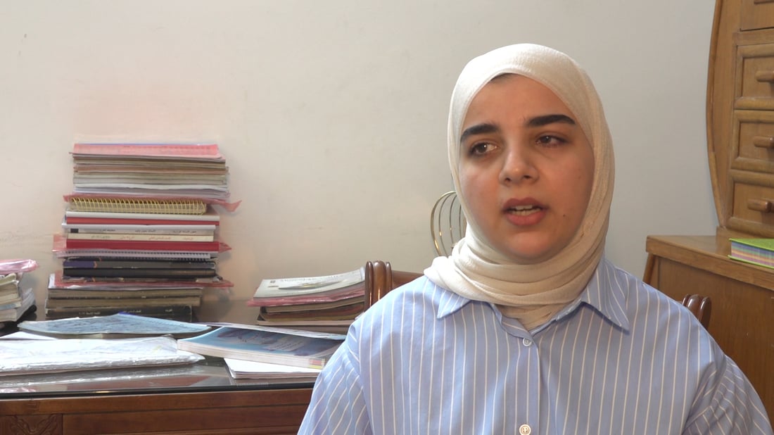 ديما حيدر من المدحتية.. بكلوريا 100% وستكون رابع طبيبة في العائلة