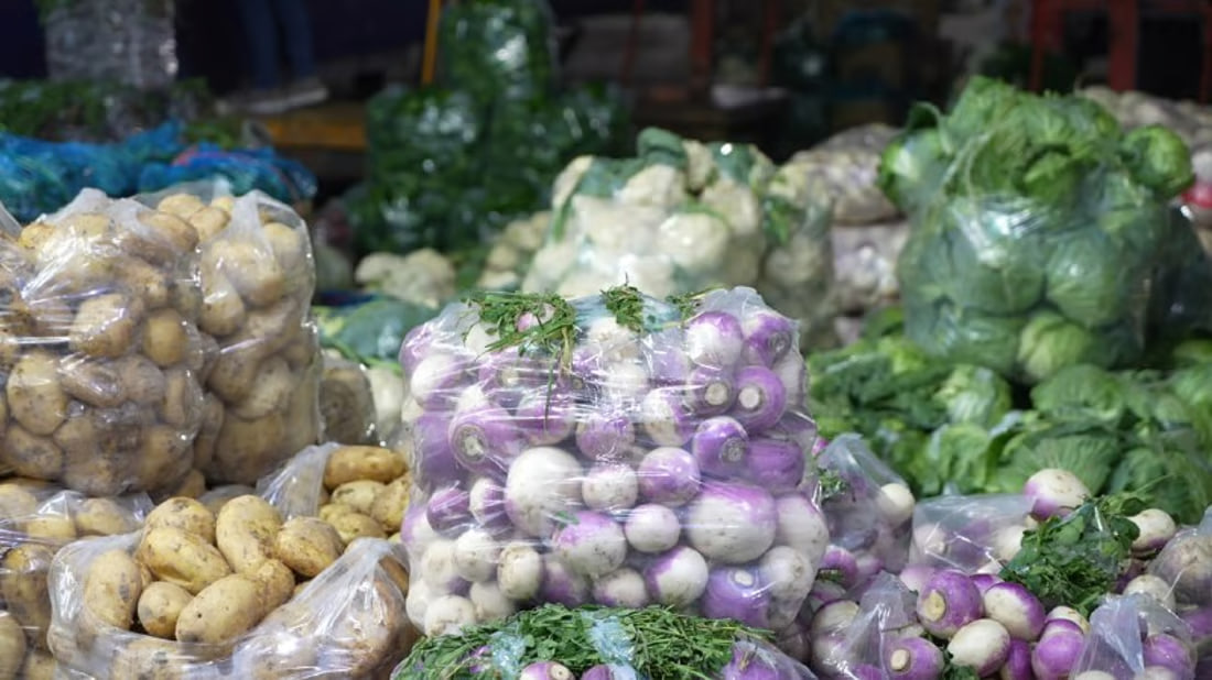 Rain causes price hikes for Iranian produce
