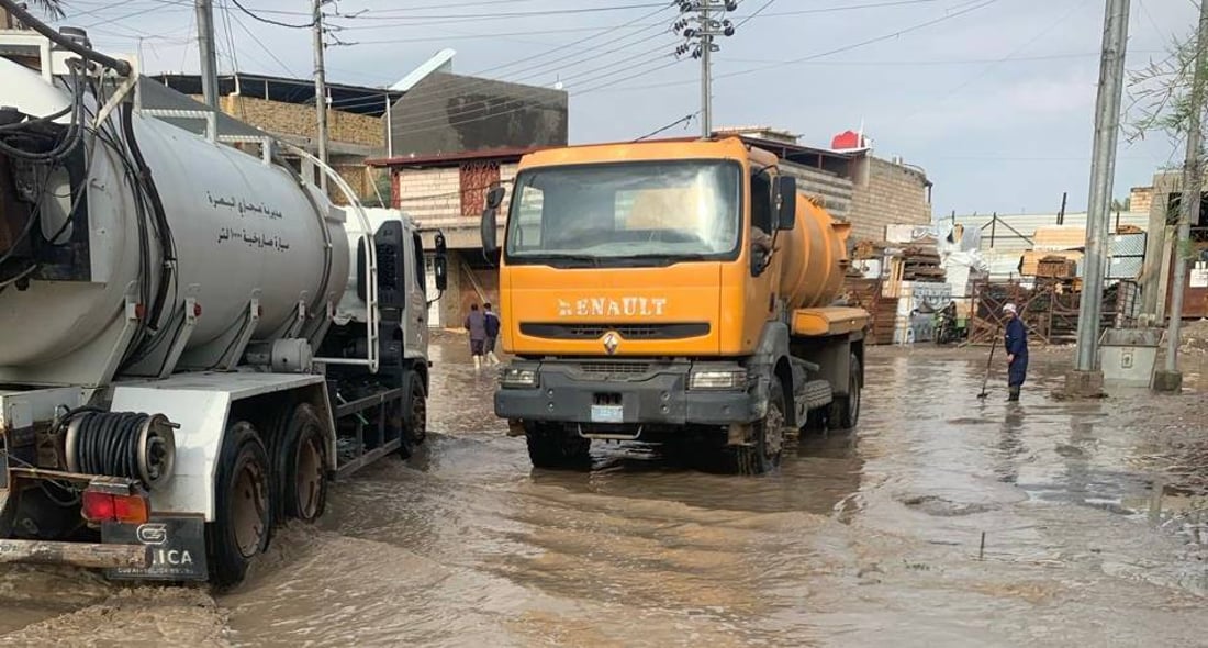 غرق القرنة يطلق “النفير العام”.. حتى “نفط البصرة” تفرغت للأمطار غير المعتادة (صور)