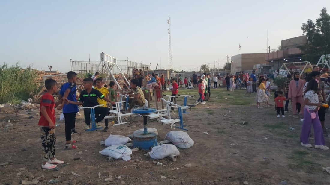 صور: ضحكات أطفال المسيب تملأ المكان.. محمد الجنابي أنشأ لهم مدينة ألعاب صغيرة