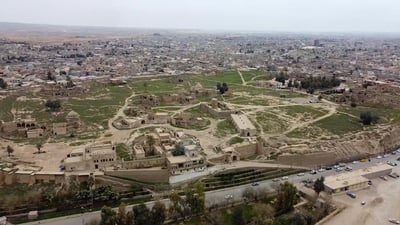 شابان طعنا صديقهما داخل سيارة في كركوك والشرطة تعرفت عليهما عبر الكاميرات