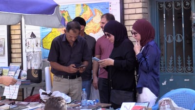 جمعة المتنبي: مدير شرطة صدام والعلويون في سوريا أكثر الكتب مبيعاً (فيديو)