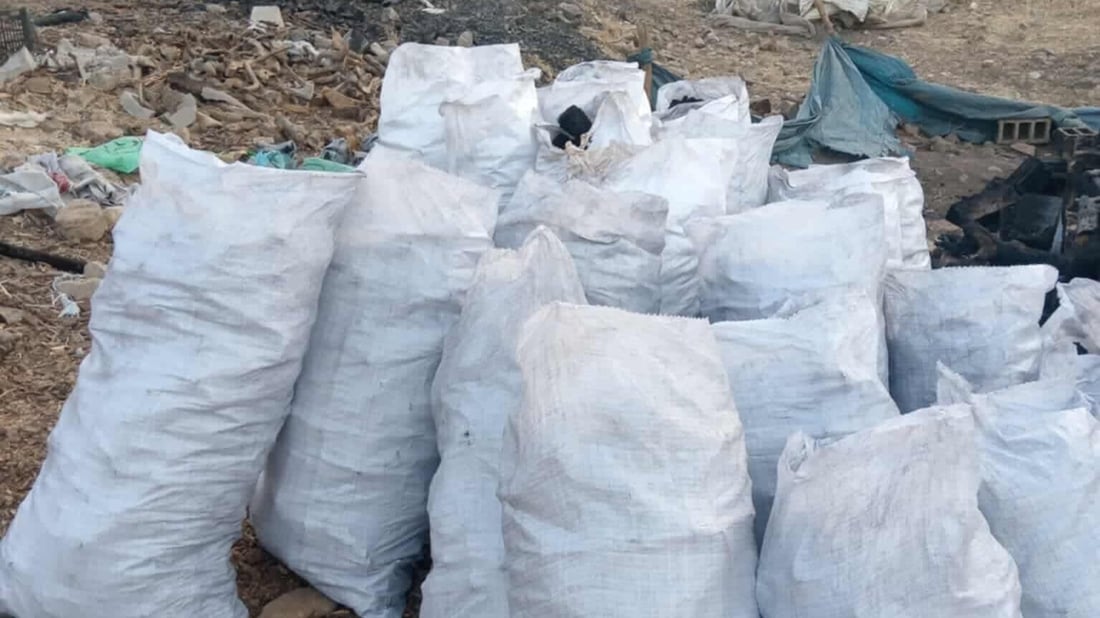 شرطة الغابات تلاحق قاطعي الأشجار وتضبط 20 كيس فحم معد للبيع في السليمانية