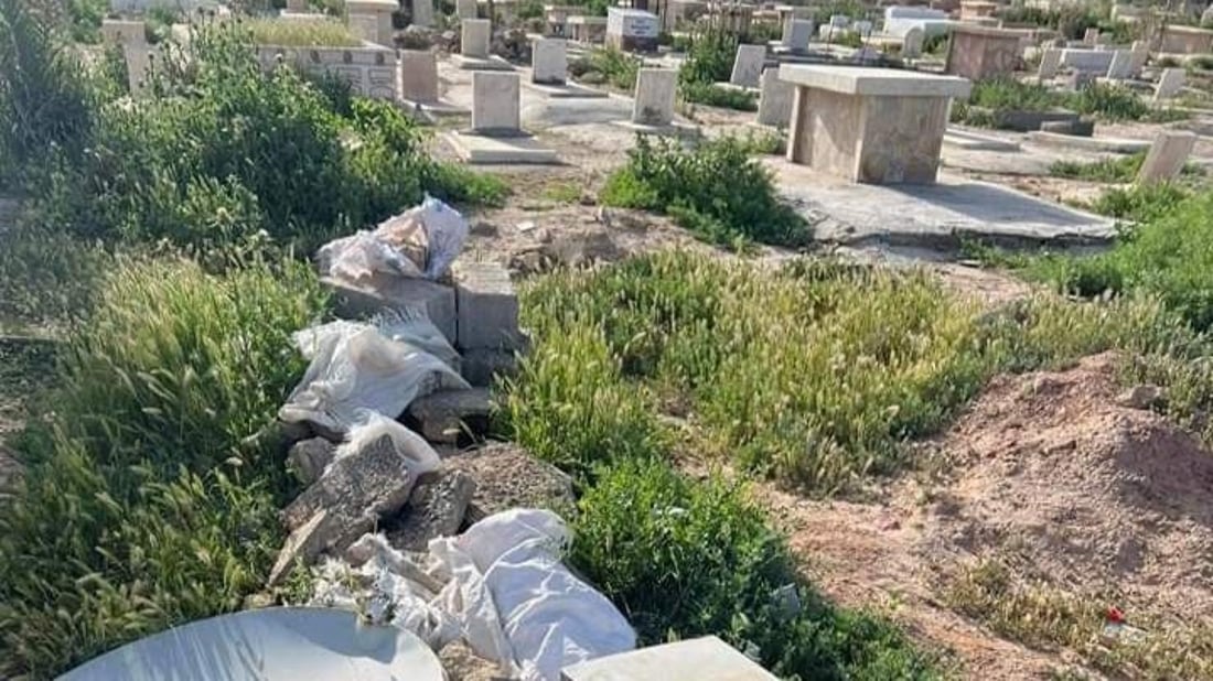 مقبرة “زين الدين” في بلدروز تتعرض للسرقة.. و”الحجّي”: أمر لا يصدق (صور)