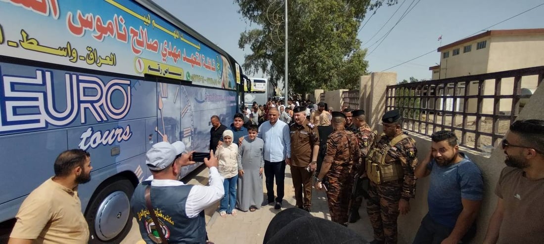 صور: 13 قافلة حجيج من واسط تتجمع في كربلاء قبل العبور إلى الأراضي السعودية