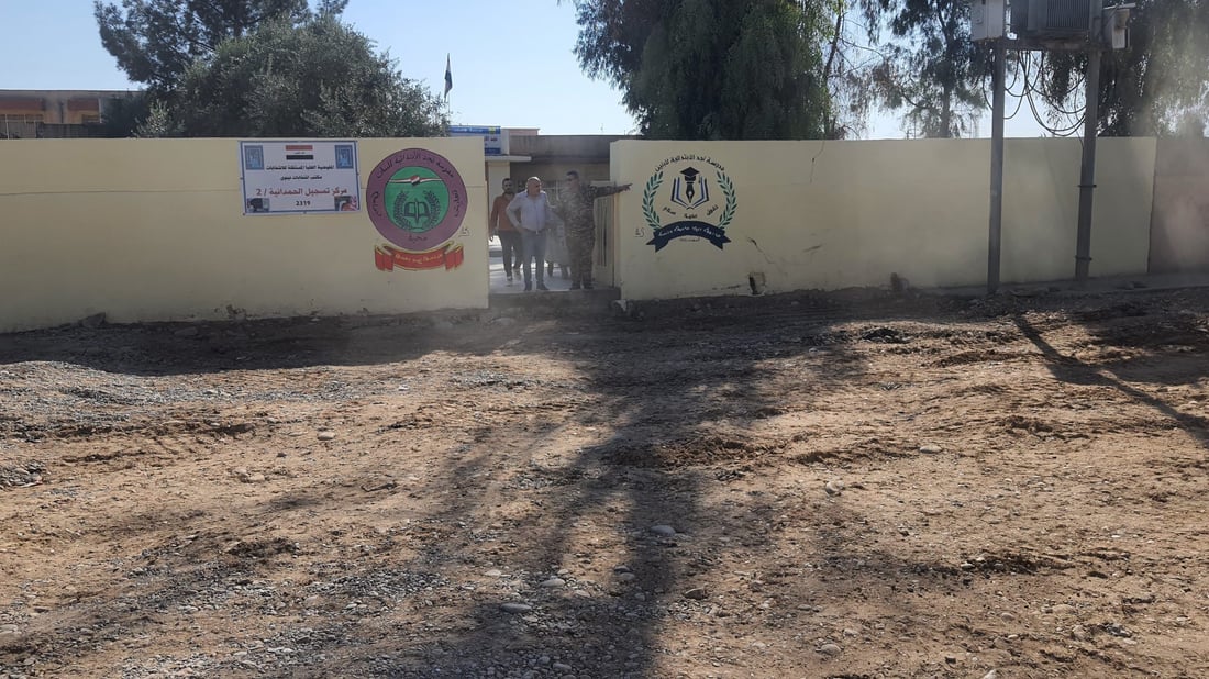 الحمدانية: شوارع سنحاريب تُكسى بالاسفلت للمرة الأولى منذ عقدين (صور)