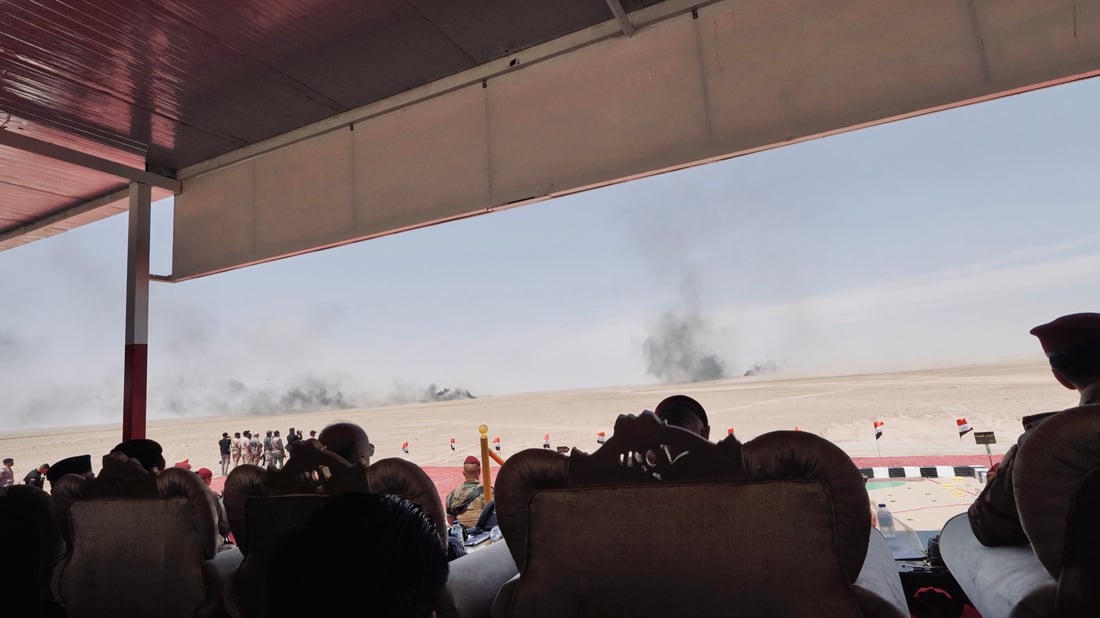 صور: معركة في الرمادي بطائرات F16 ودبابات “إبرامز”.. الجيش يتدرب في الصحراء