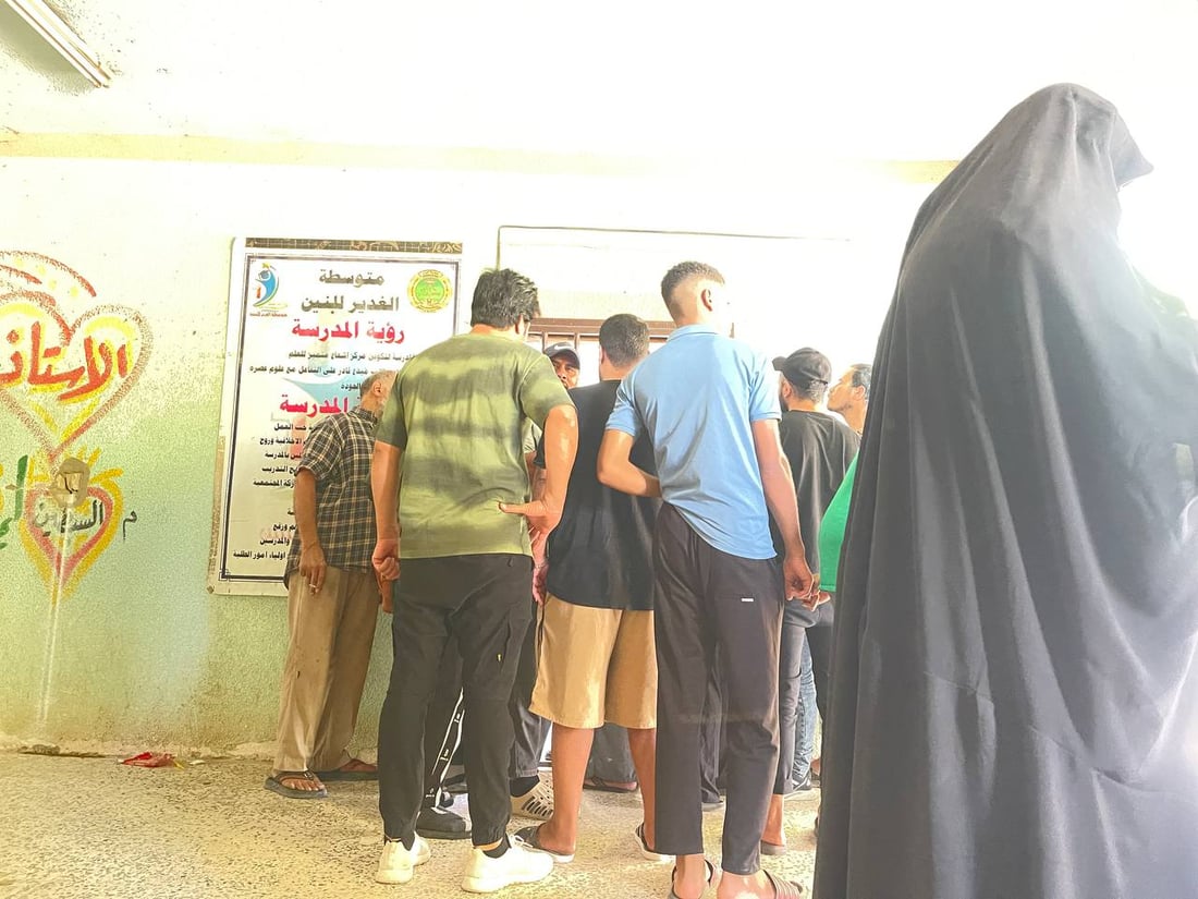 توزيع أكثر من 5000 بطاقة انتخابية عبر 42 مدرسة في حسينية الراشدية (صور)