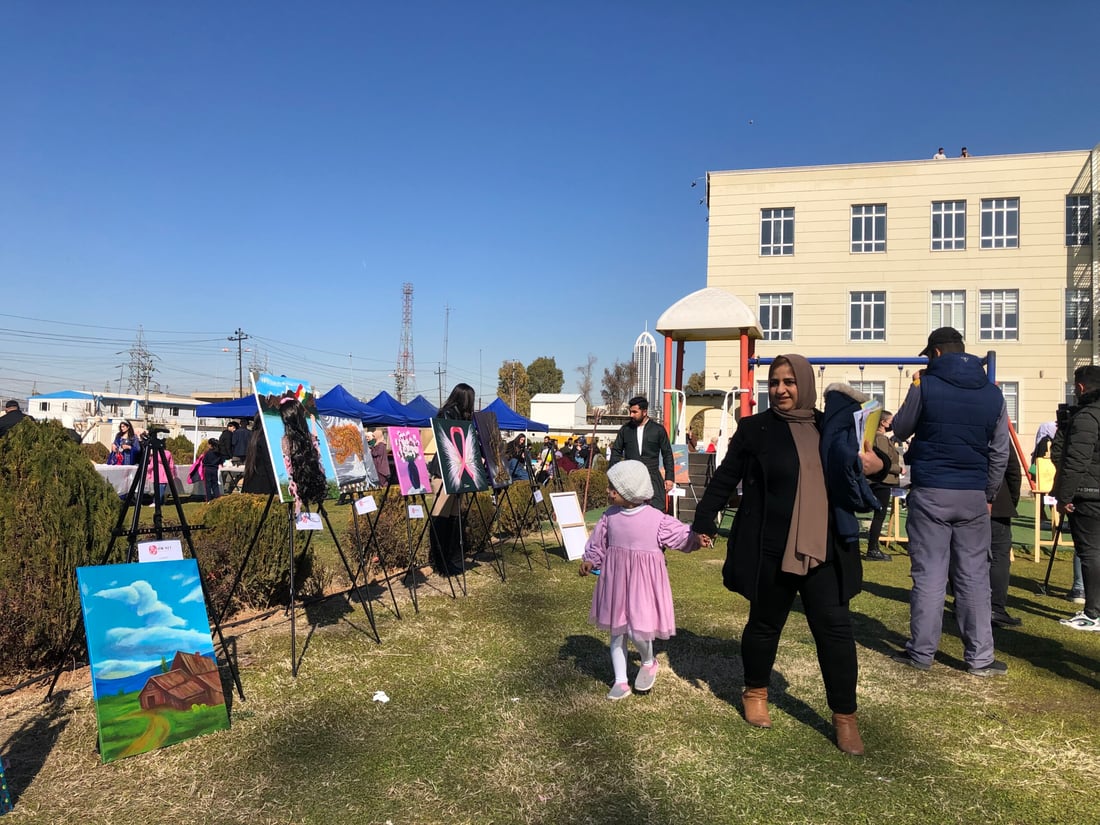 صور: معرض للأعمال اليدوية بمشاركة اليابان يعيد الأمل لمرضى السرطان في أربيل