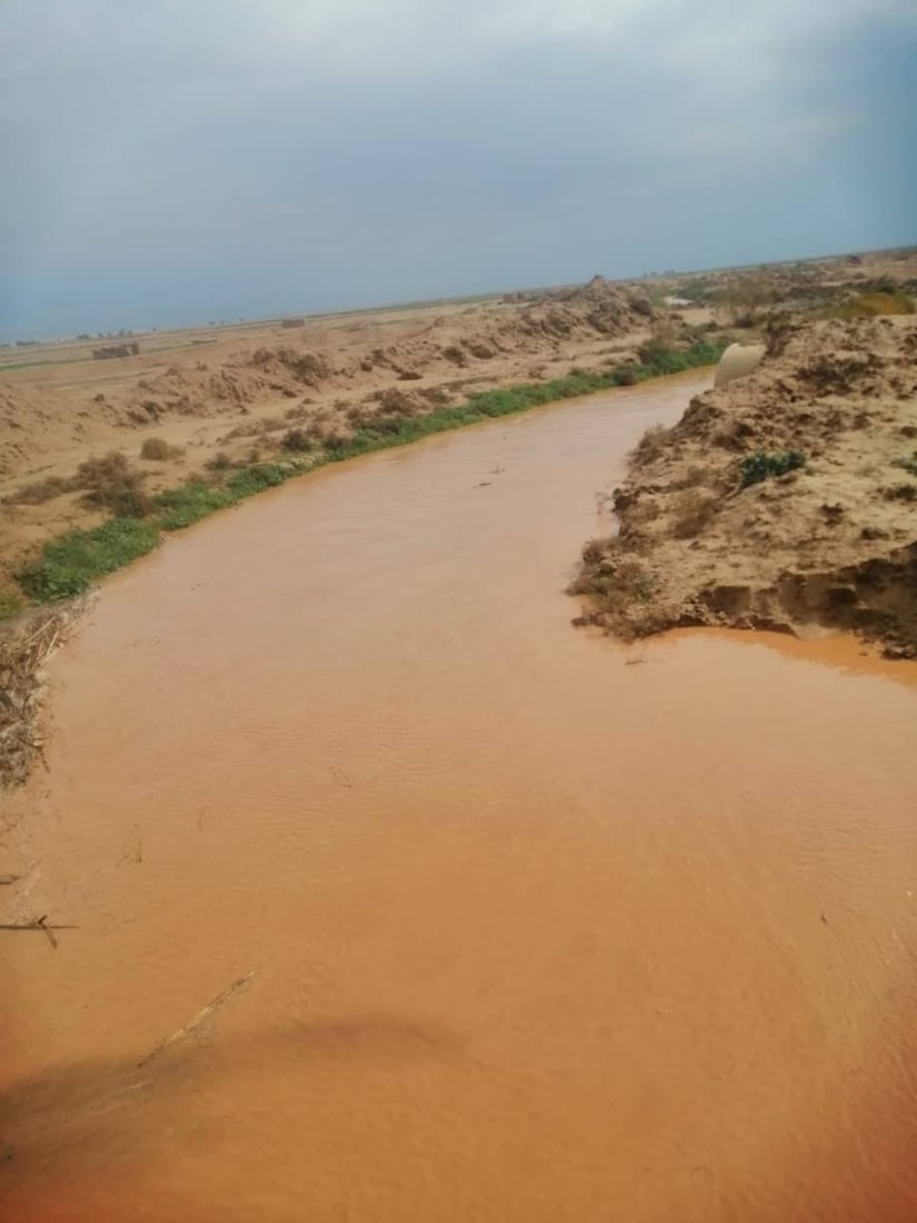 صور: السيول الإيرانية أحيت أنهار “سراق وجزمان” وتم توجيه المياه لري حقول واسط