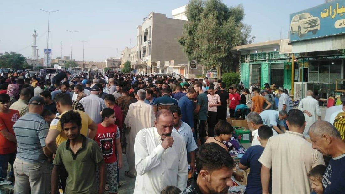 كل شيء بسعر زهيد في جمعة هيت (صور)