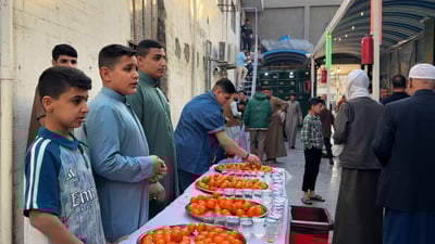 مدينة الصدر توزع “اللالنكي” خلال صلاة العيد وخطبة عن “الصواريخ الحيدرية”