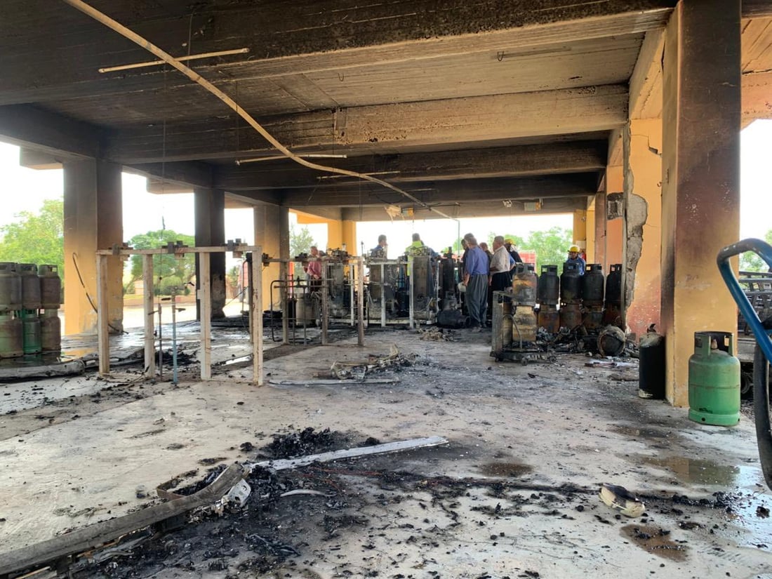 کارگەی غازی قەڵادزێ ئاگریگرت و دوو کارمەند بریندار بوون