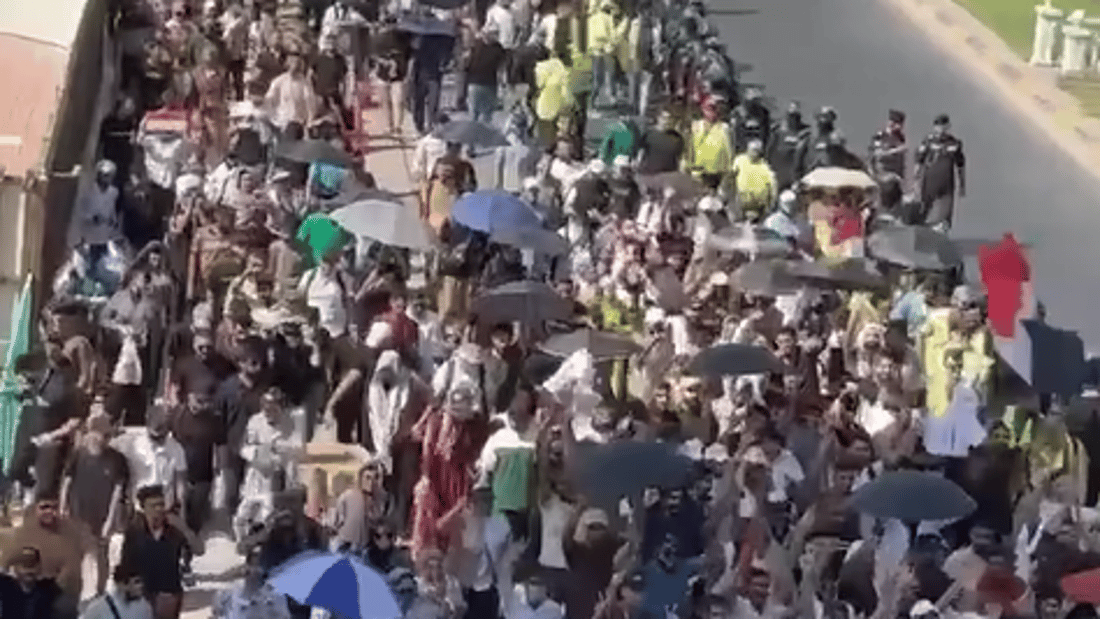 فيديو من بغداد: تظاهرة كبيرة لخريجي المجموعة الطبية المطالبين بالتعيين