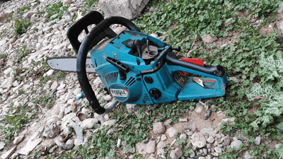 بە مشارێکی نایاسایی داری بڕیوە و دەستگیرکرا