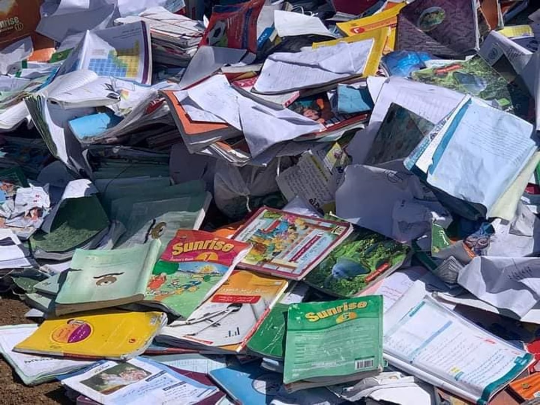 وه‌زاره‌تى په‌روه‌رده‌ فڕێدان و سوتاندنى په‌رتووكی خوێندنى قه‌ده‌غه‌ كرد